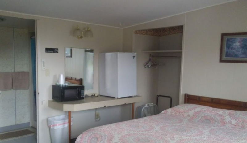 Welcome Inn Motel - From Web Listing (newer photo)